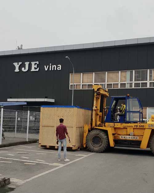 Bốc dỡ, xếp hàng hóa